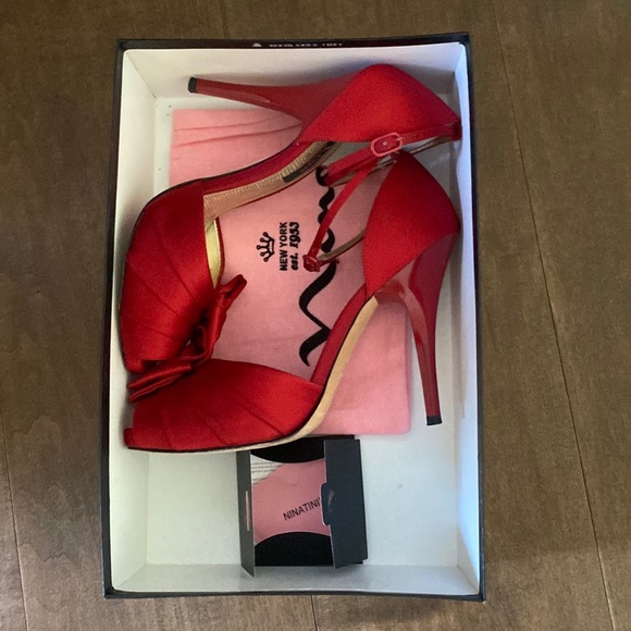 Nina Shoes Shoes - Nina gorgeous red heels! *lightly worn*